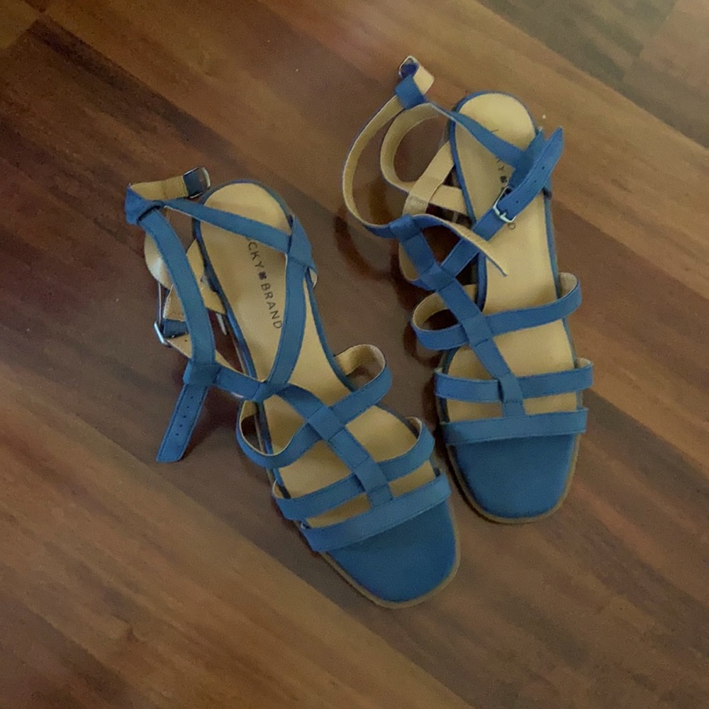 EUC Lucky Brand Sandals